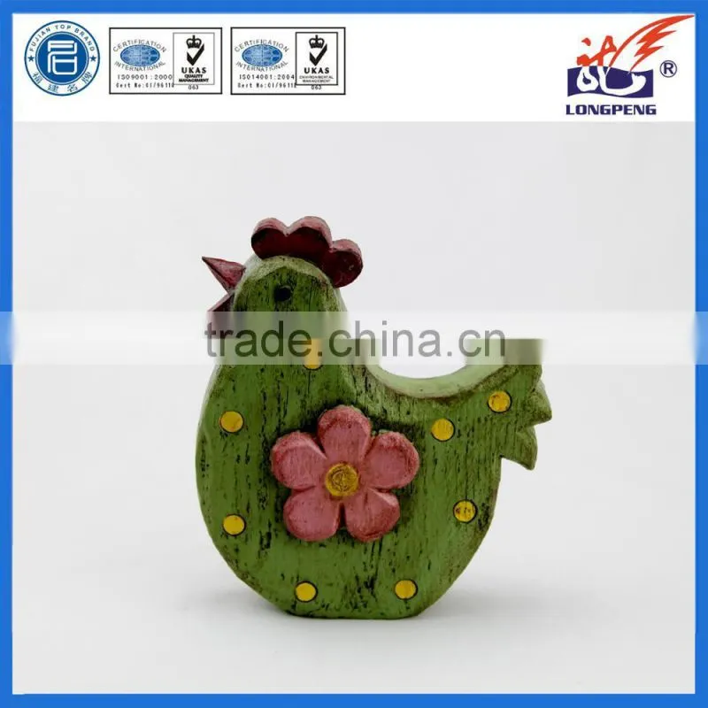 Hand Painted Resin Imitation Wood Rooster Figurine for Easter Home Decorations