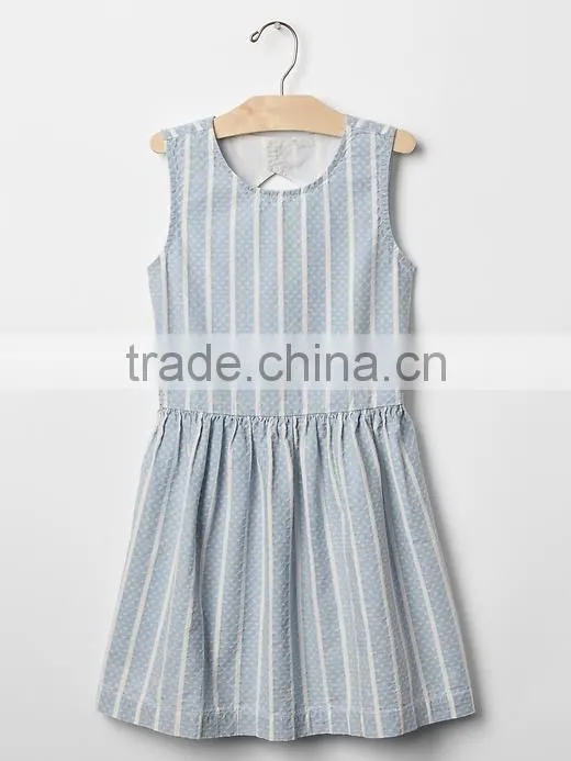 Wholeasle Little Girls Ivory Pearl Handmade Smocked Dress