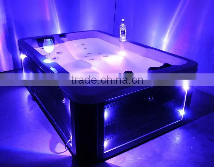 Promotion Hydromassage whirlpool spa for 3 persons