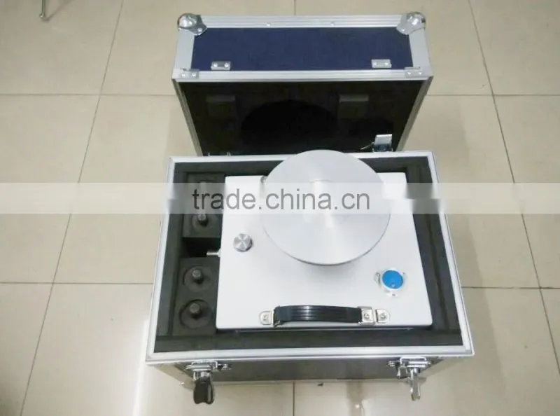 Pressure balancing device