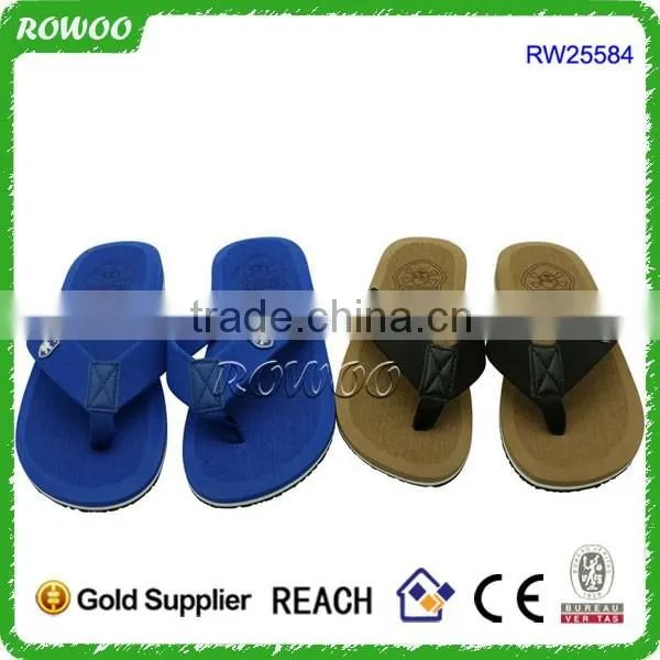 Comportable Footbed Cool Looking Style Slipper Men's Rubber Sandal Slipper