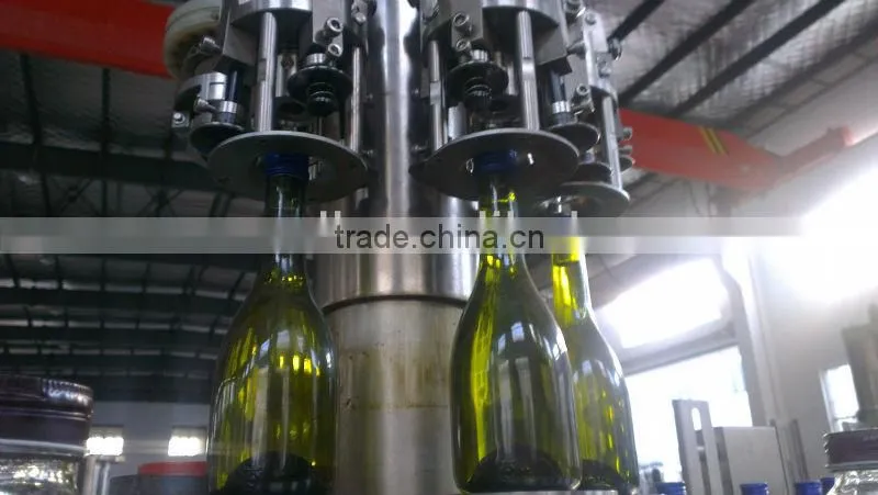 Automatic carbonated beverage can filling machine/beer canning machine