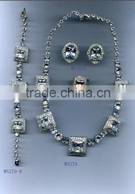 Rhodium Plated 4pcs Fashion Artificial Jewellery Set