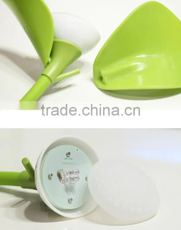Supply creative fashion 360 degree bend freely light control grass Colorful Night Light