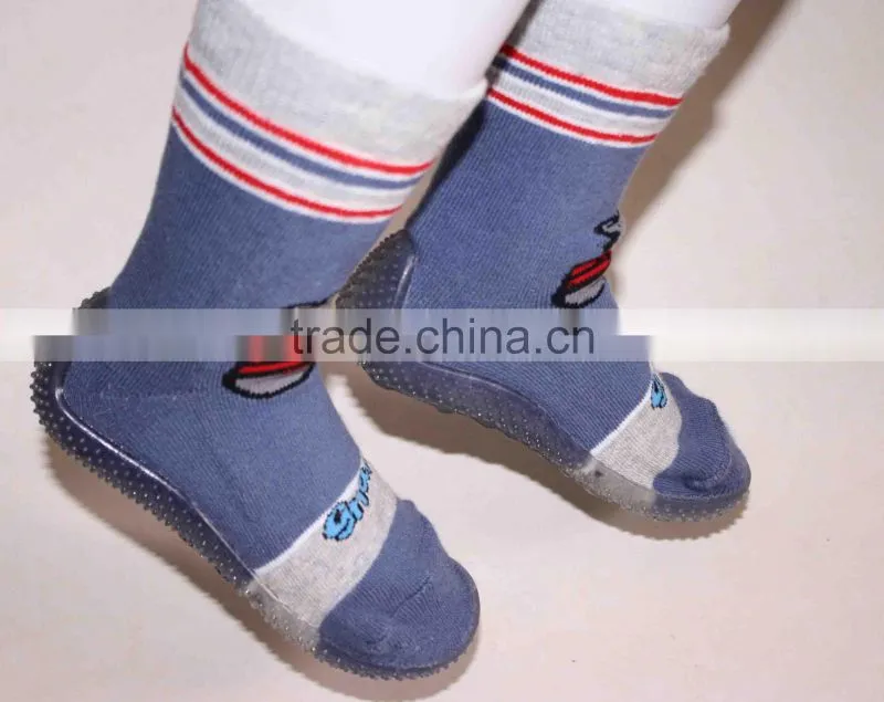 Custom anti slip cartoon baby sock shoes