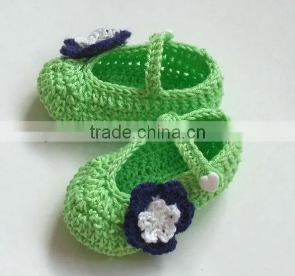 Lovely Design Hand-Made Crochet Shoes w flower for Baby