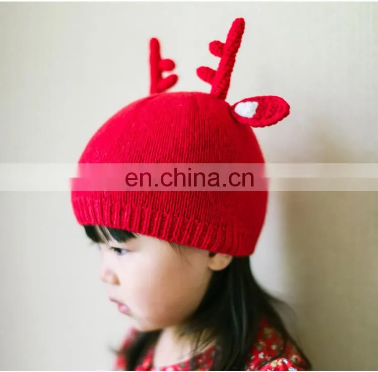2017 autumn and winter warm children's hat Christmas small antlers baby knitted caps