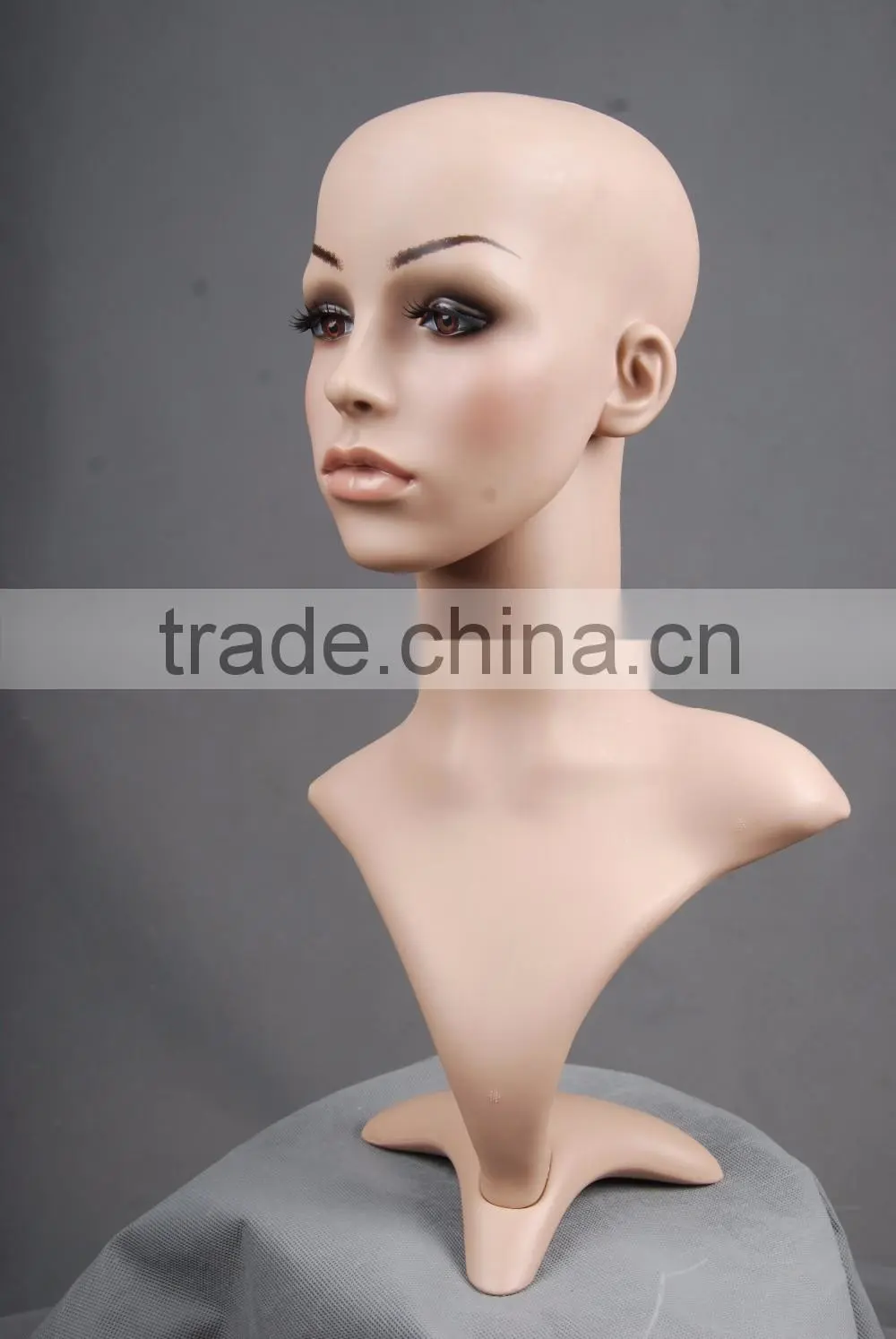 Plastic head mannequin Female Realistic head Model H1051