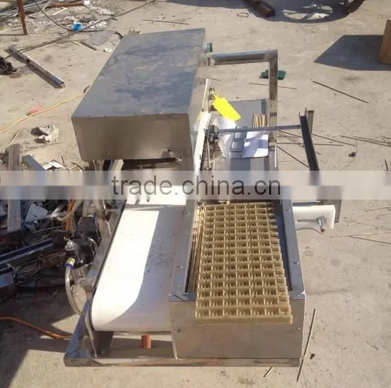 Newest technology electricity meat string making machine /meat wear string machine / meat skewer string machine