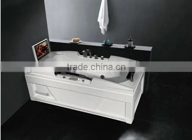 portable bathtub with 17'' TV