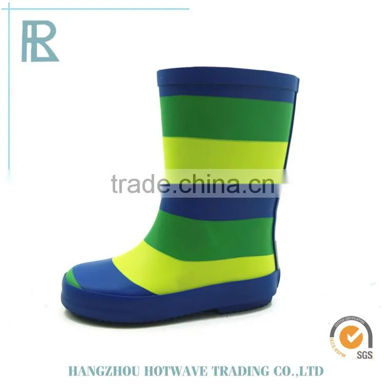 Multicolor Excellent Quality Lightweight Rain Boots For Kids