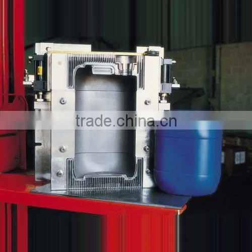 machine for blow moulded plastic mannequine