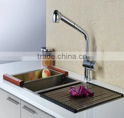 China Retractable Pull Out Spout Any direction Faucet Kitchen Spray