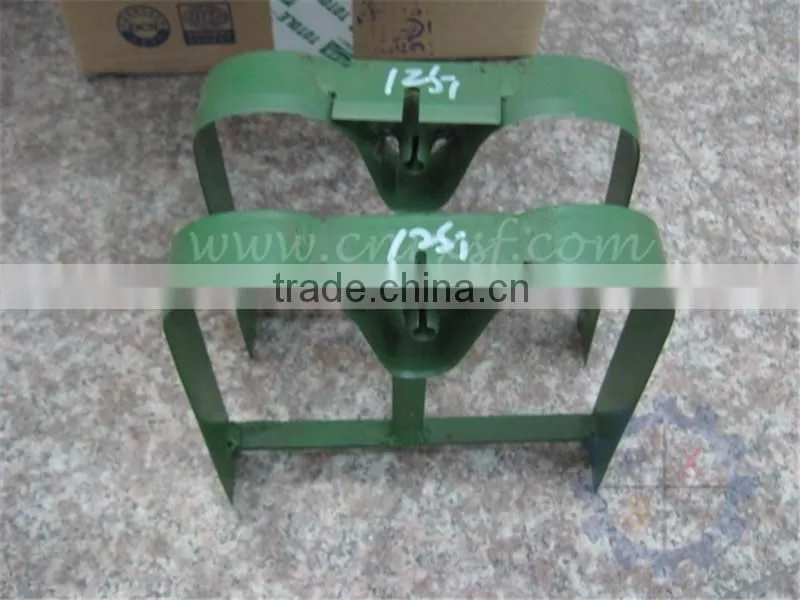 Custom plastic T-shirt bag punching blade