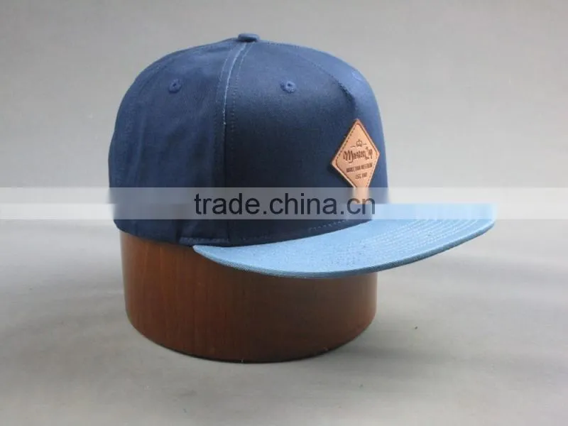 Custom high quality 6- panel snapback hat with PU badge