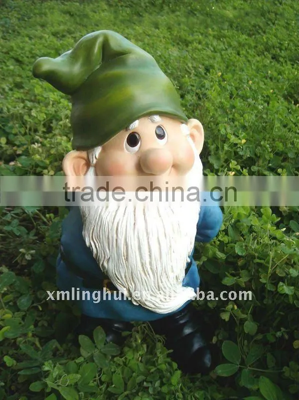 Polyresin garden gnome