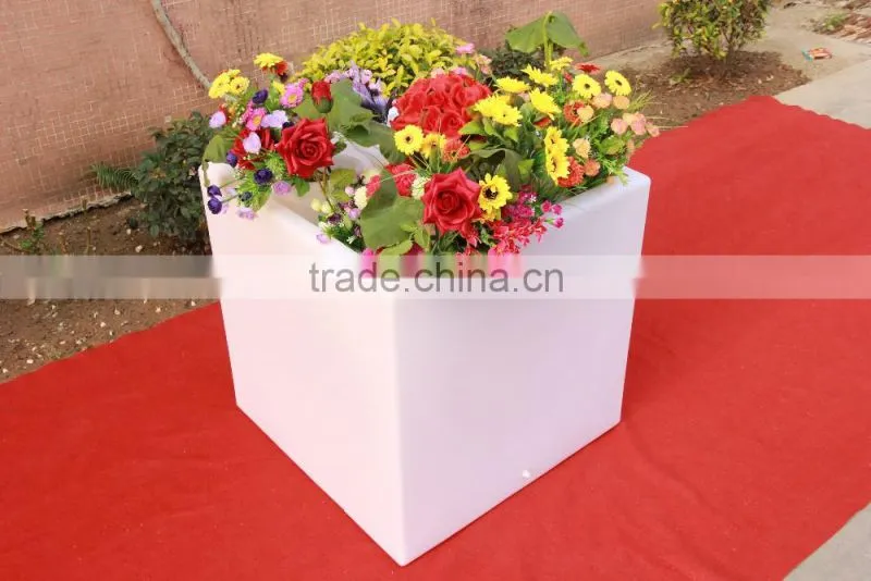 Plastic LED 16 colors changing glowing cubic ice bucket for wine