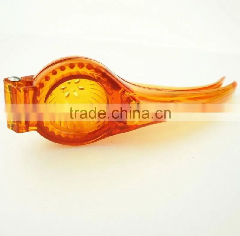 41027 Lemon and Lime Juice Squeezer