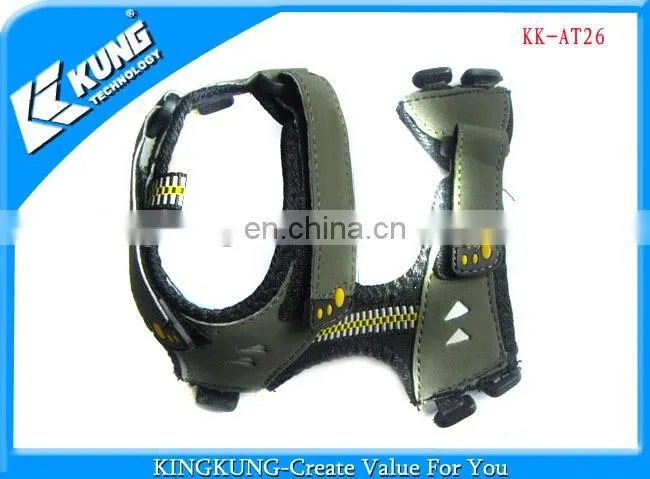 Men's woven massage sandals