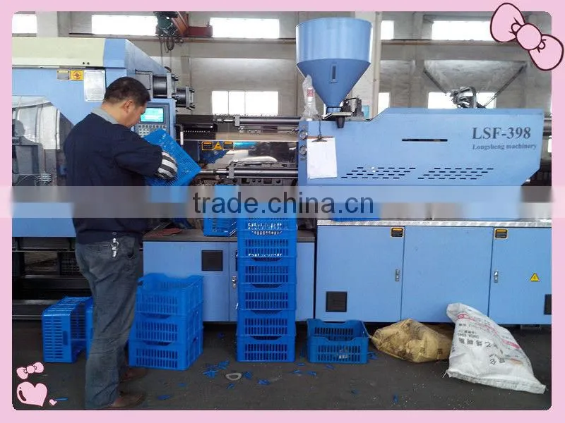 Large plastic basket making machine