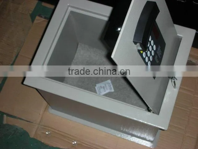 Fire resistant hidden floor safe box under carpet