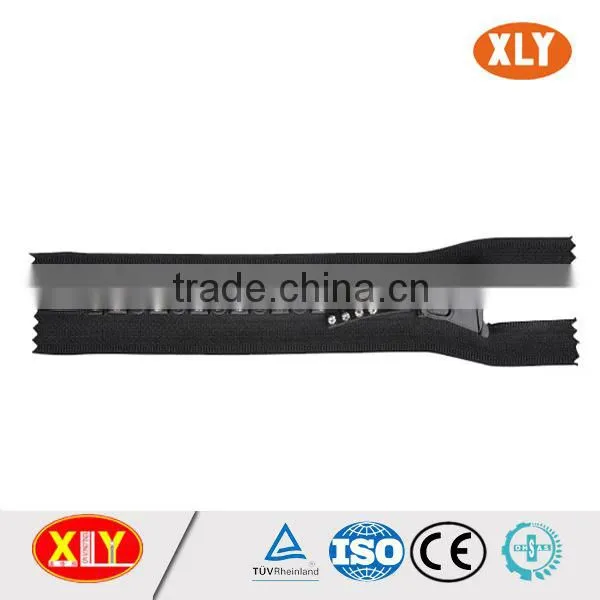 China XLY zipper #8 close end single stone low price rhinestone zipper