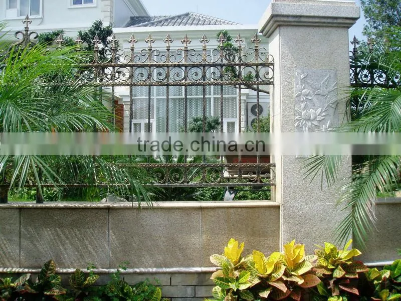 2014 Top-selling garden security wrought iron fence