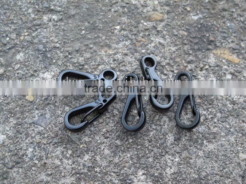 paracord SF clasp hook backpack survive hiking and camping clasp