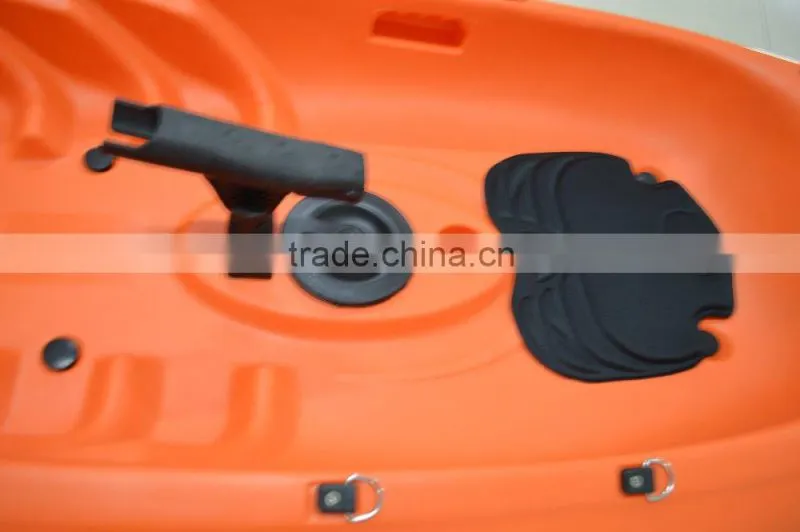 Single sit on top kayak with wheel