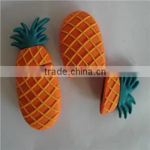 2014 custom soft PVC /silicone /rubber USB flash drive cover with all kinds of animal shapes