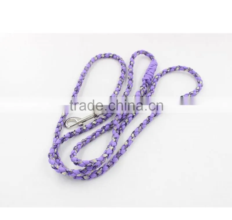 Paracord dog leash and collar