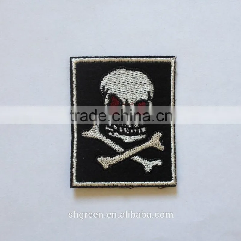 Uniform shoulder embroidery emblem with gold metallic thread