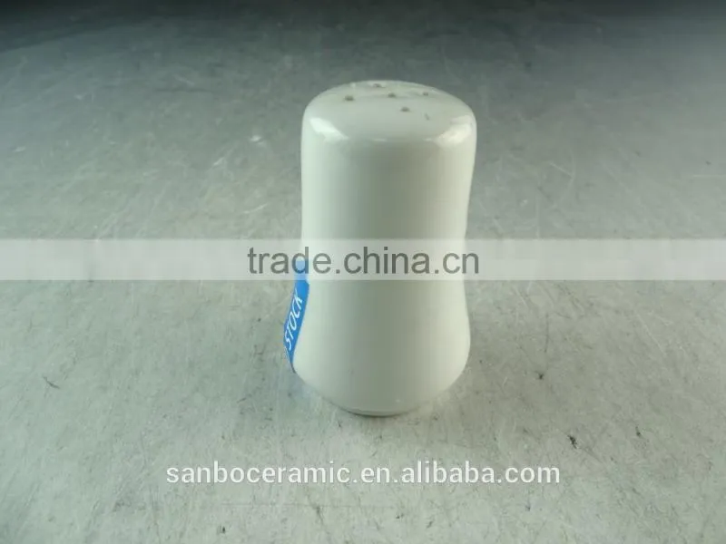 Cheap Wholesale white Ceramic Salt and Pepper Shaker