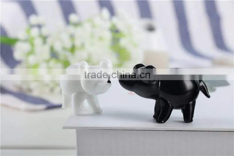Colored glass pig handicrafts for household decoration or gifts