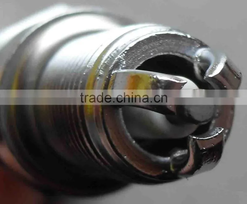 Multi-ground electrode Spark Plug