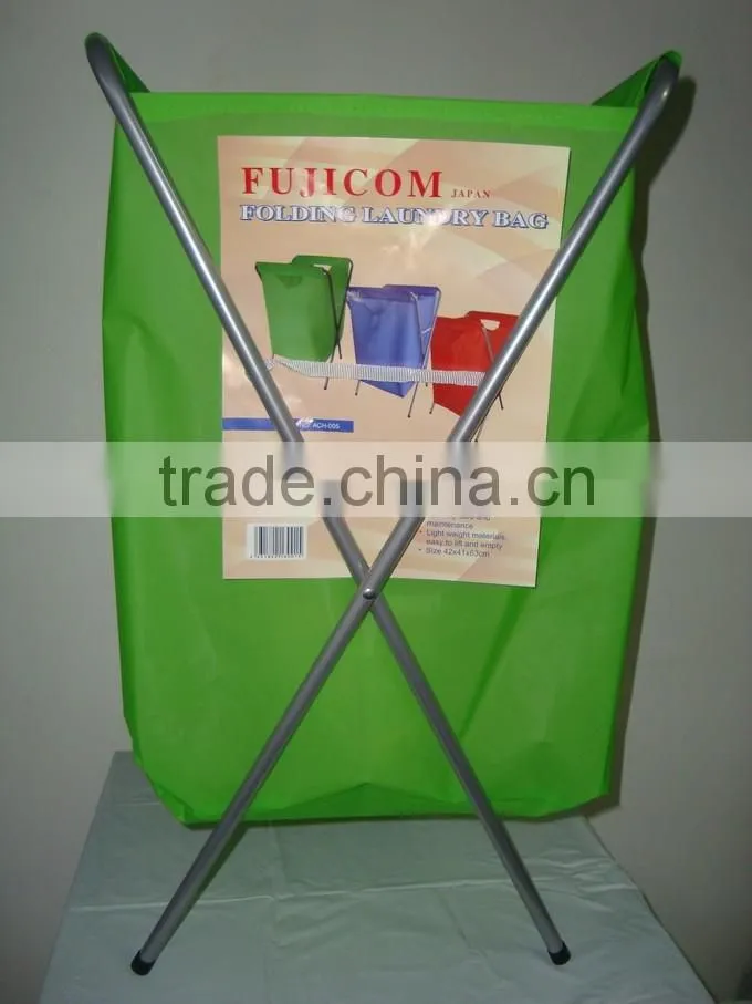 black Polyester Laundry Hamper