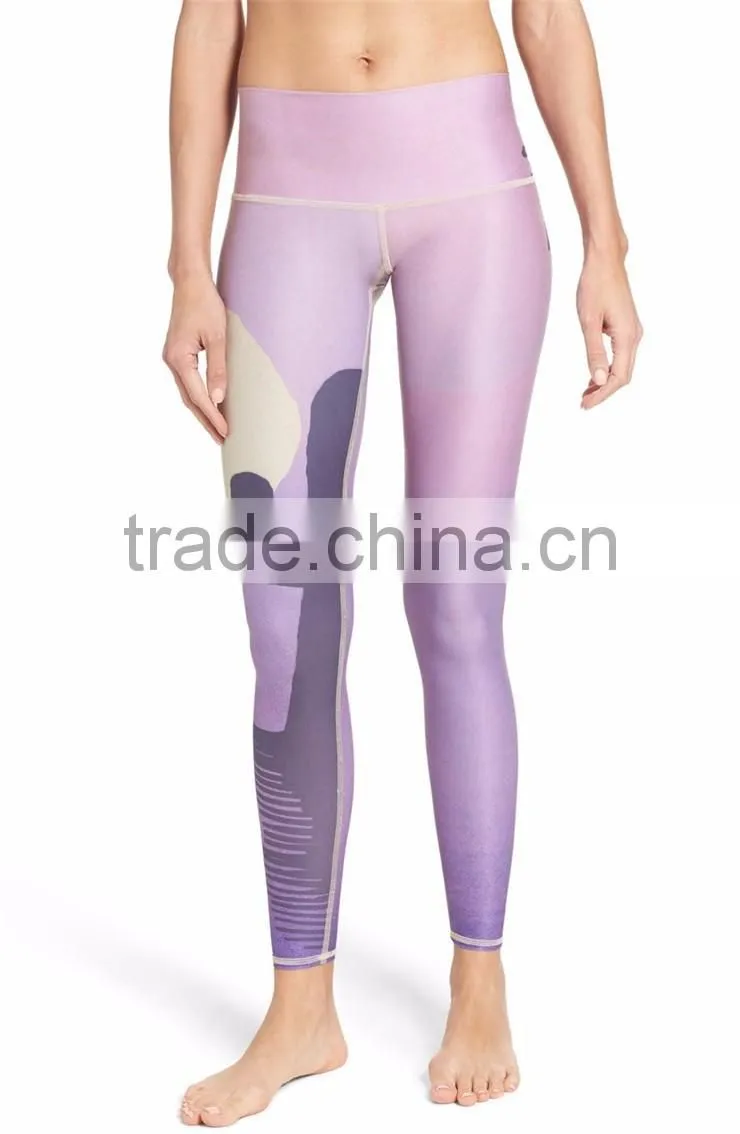 Digital Print Custom Pattern Women Coyote Moon Dawn Hot Pant Leggings Fitted Yoga Pants
