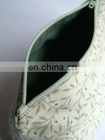 transparent PVC cosmetic bag for realistic type design,polyester materail mini cosmetic bag