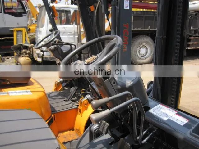 Japan TCM 3ton forklift . TCM FD30 diesel forklift in Shanghai
