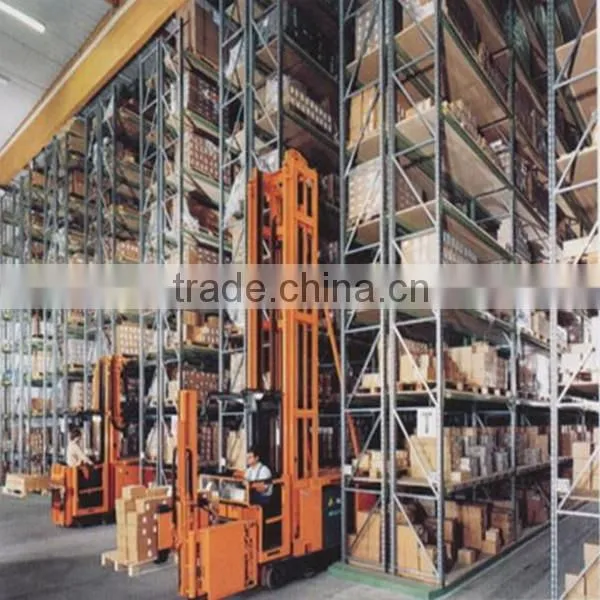 Heavy Duty narrow aisle racking working with VNA forktrucks