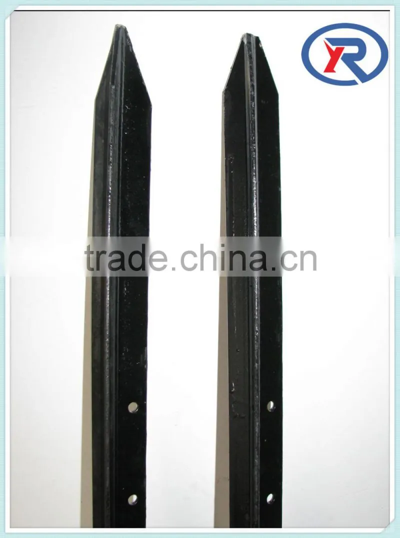 Y shaped star picket cattle fence post