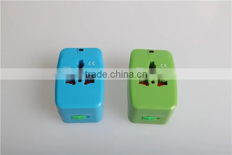 2016 HOT New Corporate Gift for VIP Customer unviersal travel adapter for Travel Gift Business