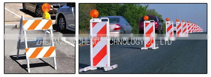 Plastic yellow barricade light for traffic