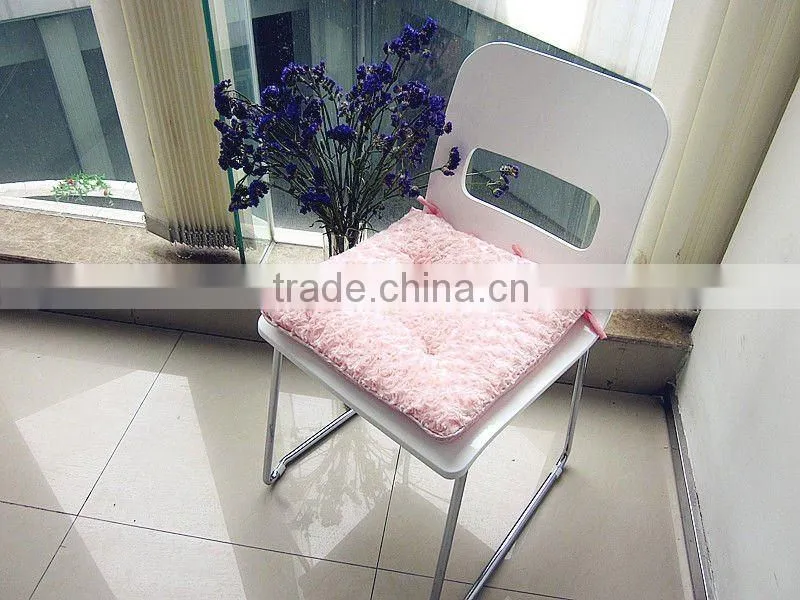 Pink rose pattern hooked Polyester Chair Pad