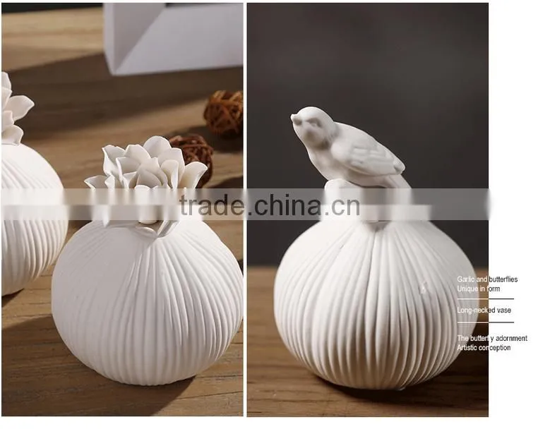 2016 jingdezhen Professional China Manufacturer white vase different type for home decor