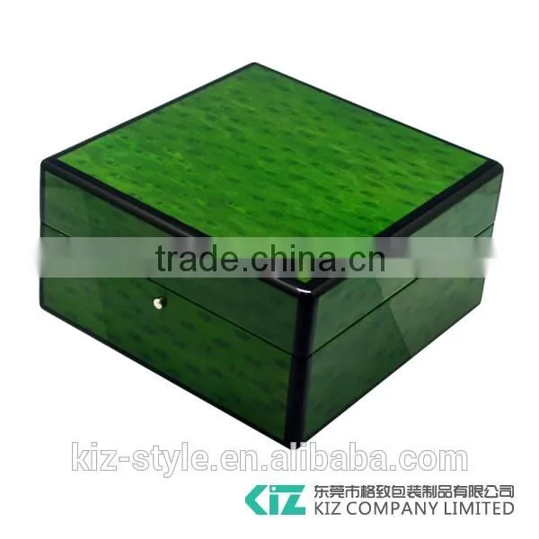 Elegent green wooden watch box for men's wrist watch