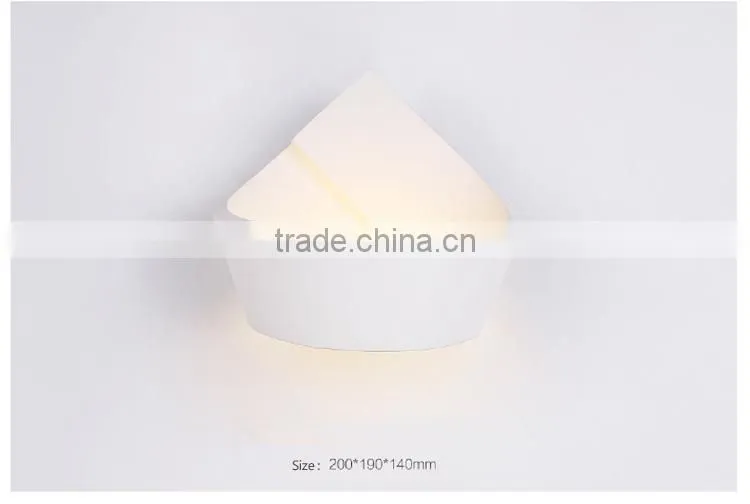220V AC Modern Wall Lamp SMD5730 White Color Iron LED Wall Lamps