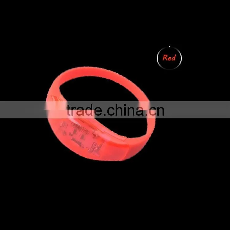 2016 Customized Stylish Cheering Colorful Flashing Bracelet With LED, Cheap Sticker Logo LED Colorful Flashing Bracelet For Prom