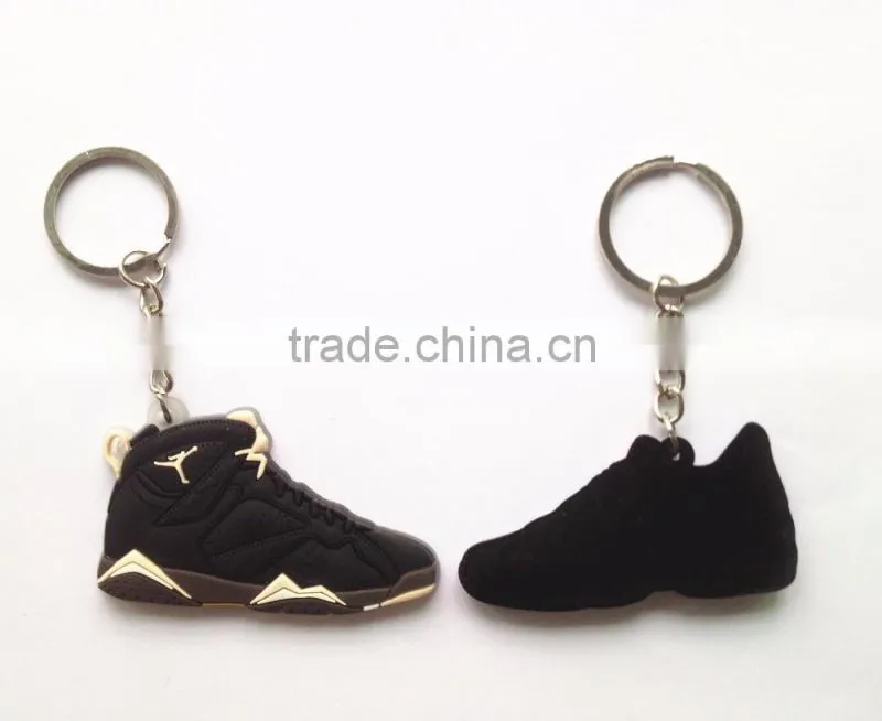 Wholesale Custom Design Rubber Metal Shoes Shaped Key chain Manufacture