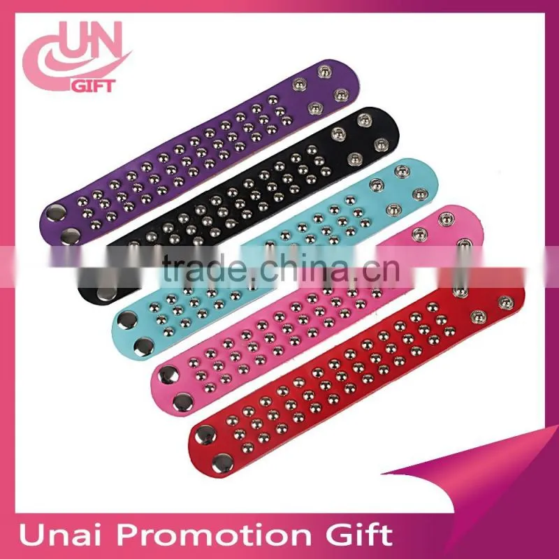 Fashion charm bracelet fine leather rivets bracelet promation gift